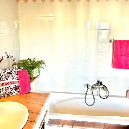 빌라 Remilia A 600 M Dal Mare Di Tortoli