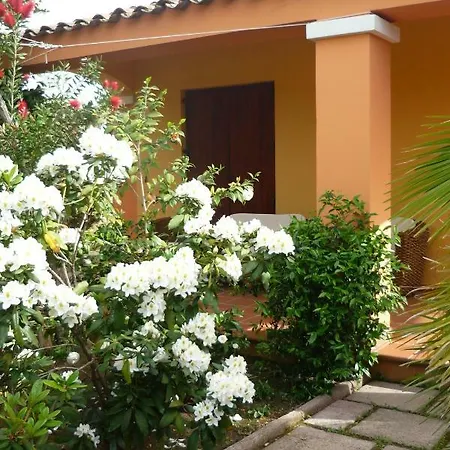 빌라 Remilia A 600 M Dal Mare Di Tortoli